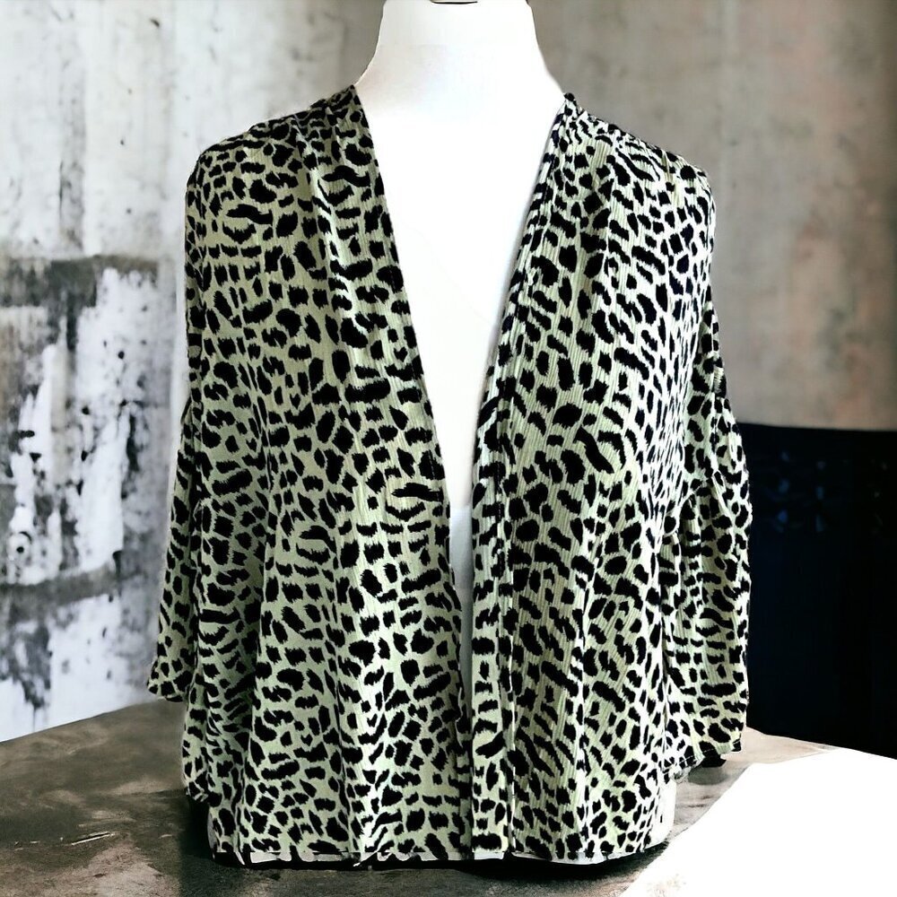 Umgee Ladies Open Front Cardigan Duster Green Animal Print NEW Small/Medium